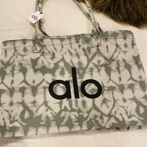 ALO Tote